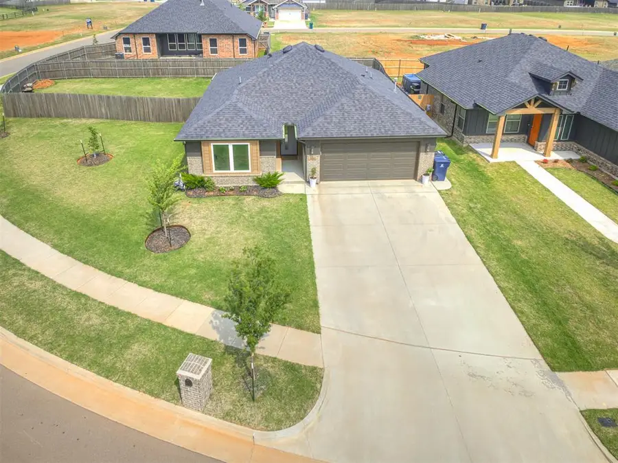 3205 Piney River Drive, Yukon, OK 73099 - #3