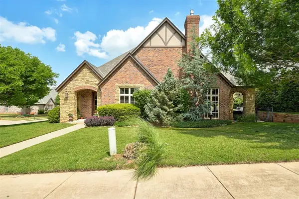 10512 Elmwood Forest Drive, Oklahoma City, OK 73151