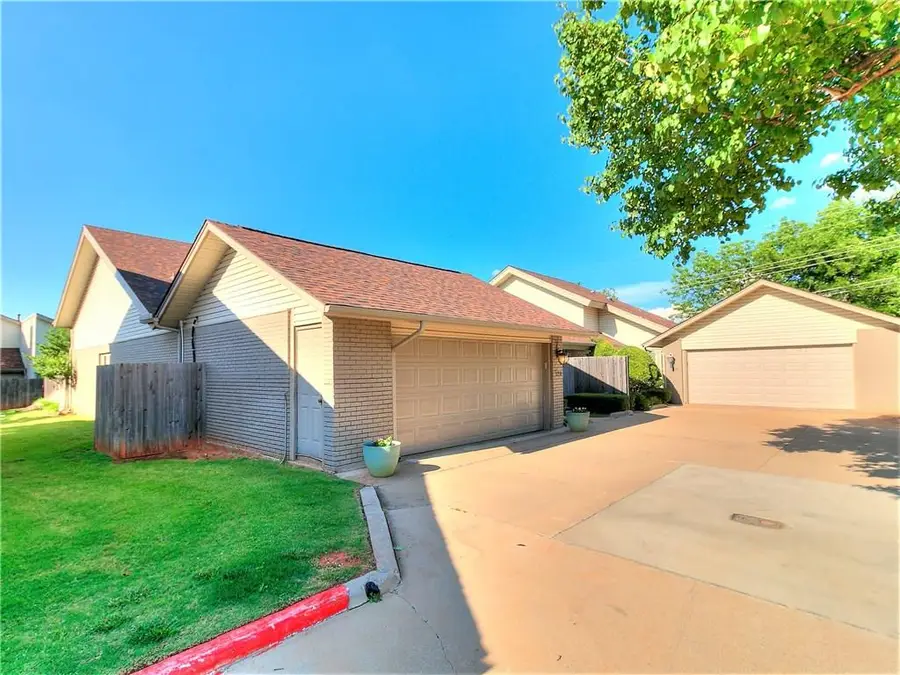 11350 Benttree Circle, Oklahoma City, OK 73120 - #3