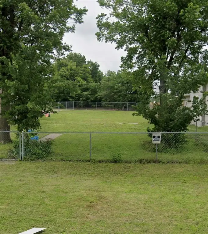1025 W Colorado Avenue, Chickasha, OK 73018 - #1