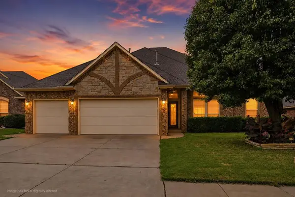 9036 NW 79th Terrace, Yukon, OK 73099