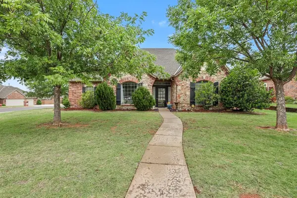1901 Apache Trail, Edmond, OK 73003