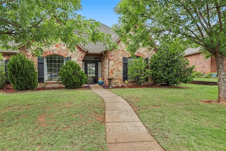 1901 Apache Trail, Edmond, OK 73003 - #3