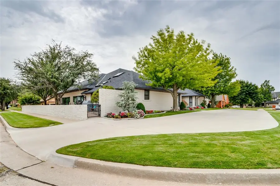 8100 Sunkist Lane, Bethany, OK 73008 - #3