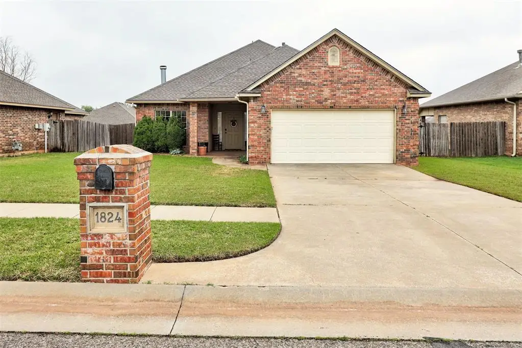 1824 NE 32nd Street, Moore, OK 73160 - #1