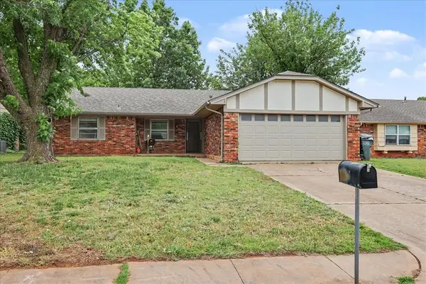 1504 Jupiter Circle, Edmond, OK 73003