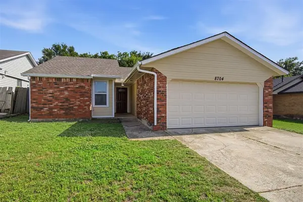 8704 Cedar Ridge Drive, Midwest City, OK 73110