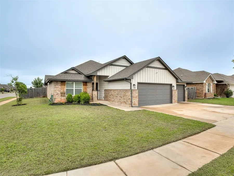 3400 Shutter Ridge Drive, Yukon, OK 73099 - #2