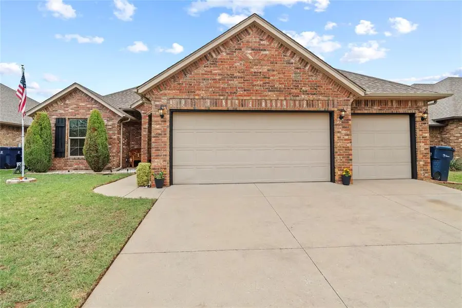 3416 Canton Trail, Yukon, OK 73099 - #2