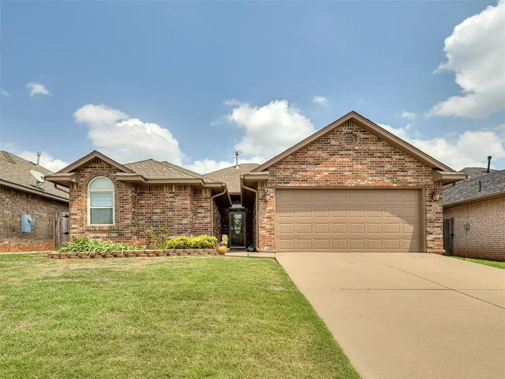 3908 Catamaran Dr, Yukon, OK 73099 - #1