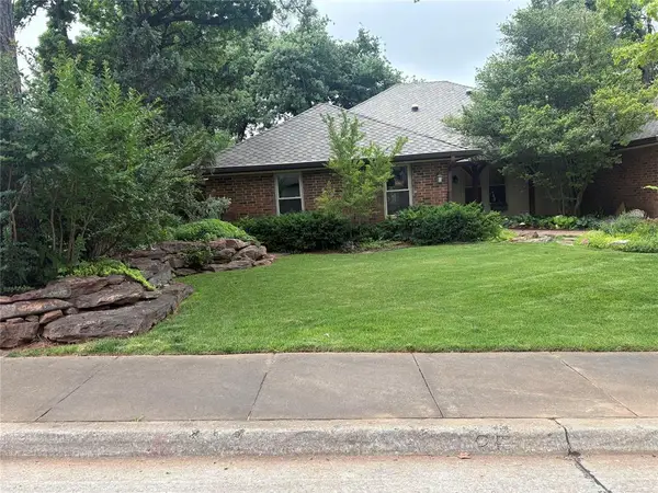1002 Sunny Brook Drive, Edmond, OK 73034