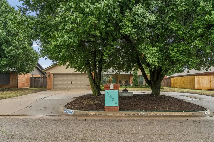 3904 Regatta Road, Yukon, OK 73099 - #3