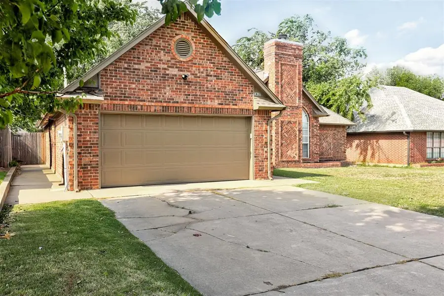 1617 Whispering Creek Ct Creek, Edmond, OK 73013 - #3