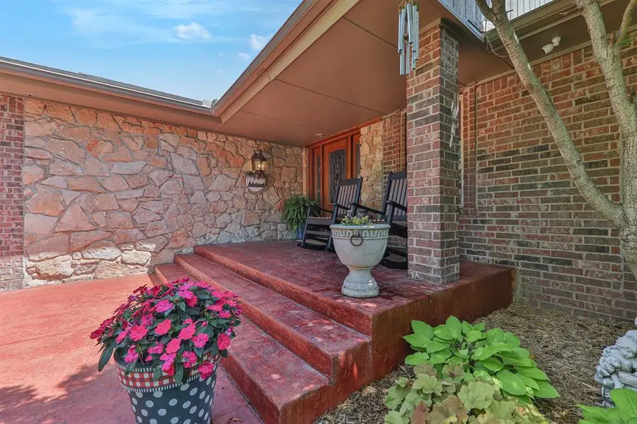 1924 Skylark Court, Edmond, OK 73034 - #2