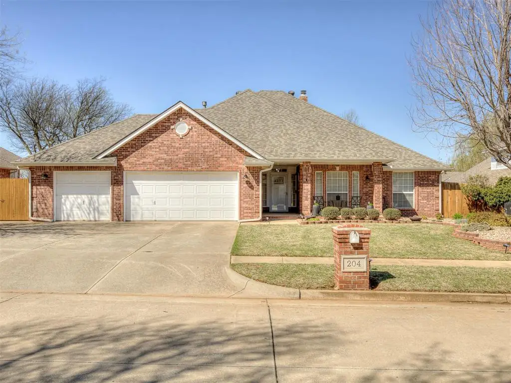 204 Castle Rock Road, Yukon, OK 73099 - #1