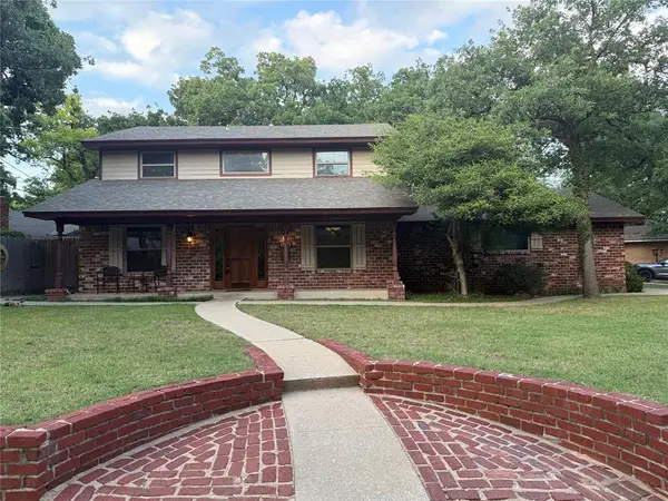 1800 N Rollingridge Avenue, Bethany, OK 73008