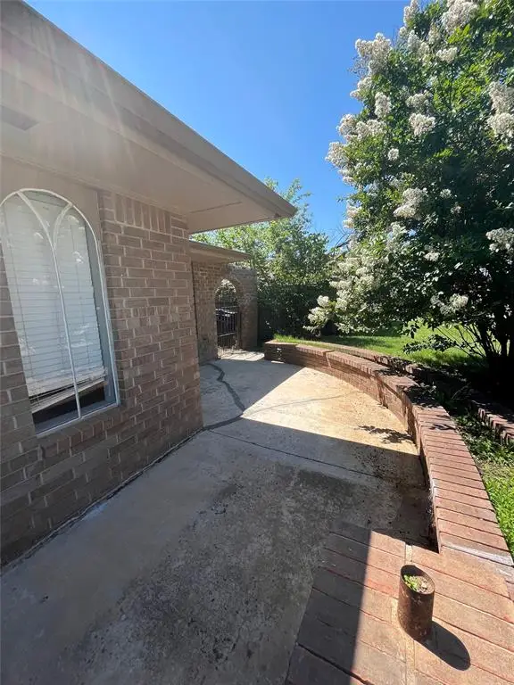 3604 N Willow Springs Drive, Oklahoma City, OK 73112 - #1