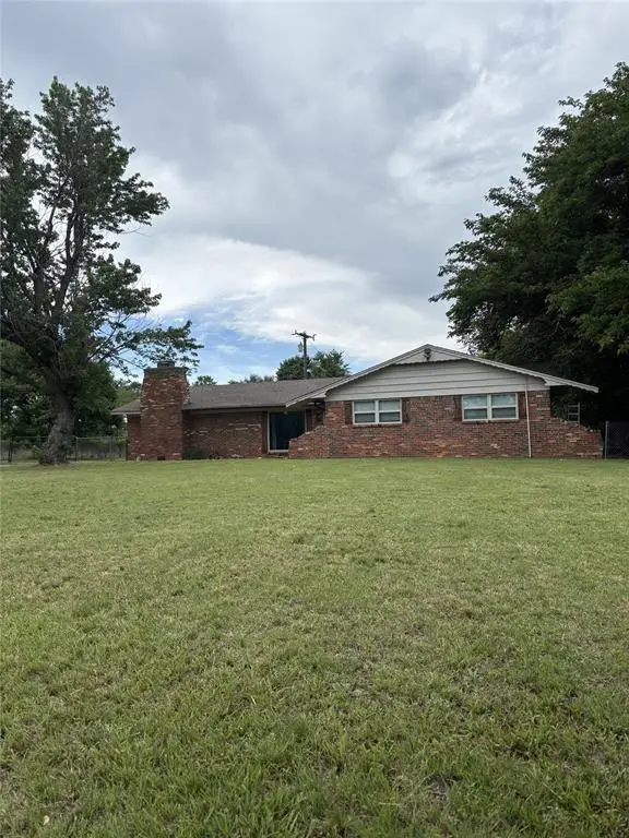 808 S Rush Avenue, Rush Springs, OK 73082