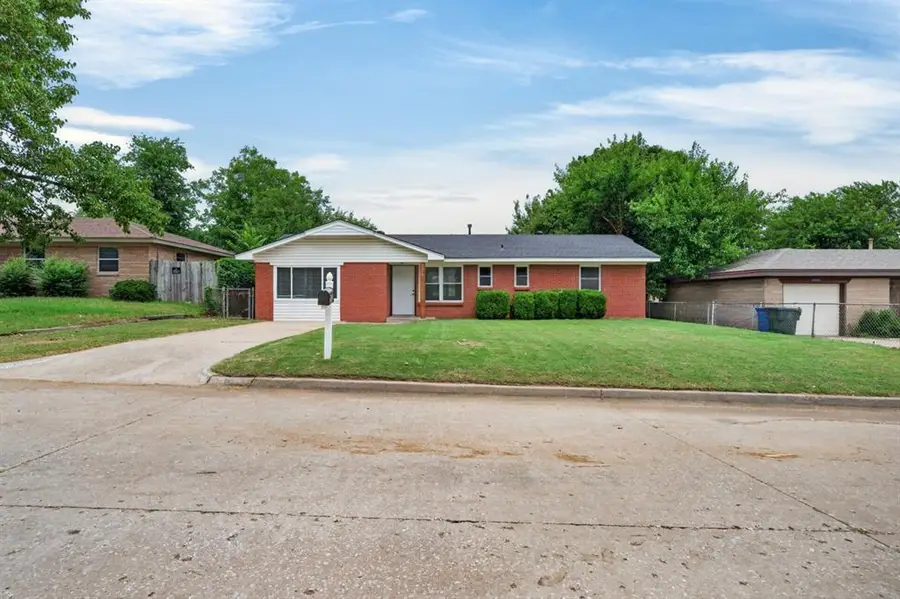 9629 Harmony Drive, Midwest City, OK 73130 - #2