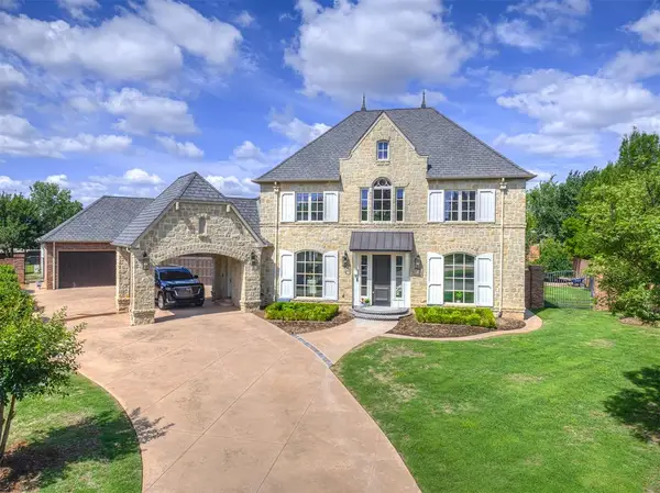 18601 Wolf Creek Drive, Edmond, OK 73012