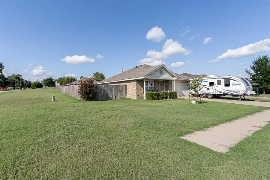 831 Monarch Way, Purcell, OK 73080 - #2