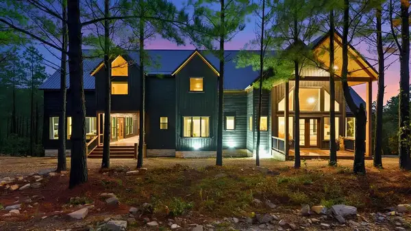 518 Timberline Trail, Broken Bow, OK 74728
