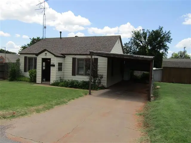 118 W Arapaho Avenue, Weatherford, OK 73096 - #1