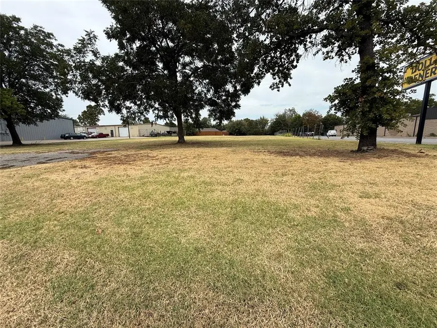 2226 E Highland (hwy 3e) Street, Shawnee, OK 74801 - #3