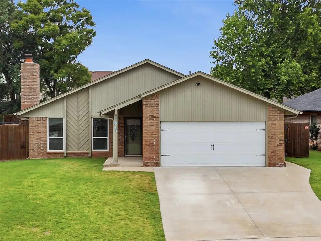 1840 Greenway Avenue, Yukon, OK 73099 - #1