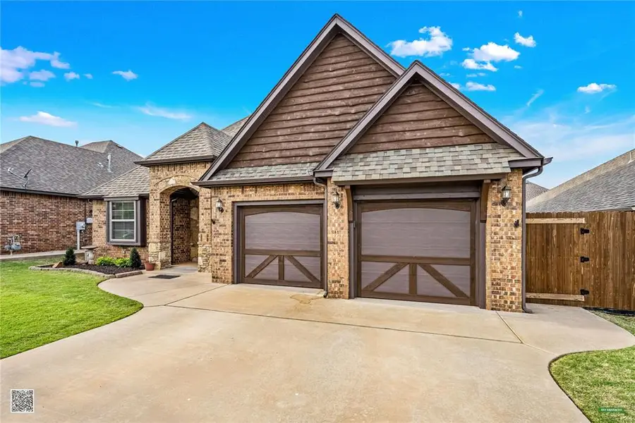 10813 NW 35th Street, Yukon, OK 73099 - #2