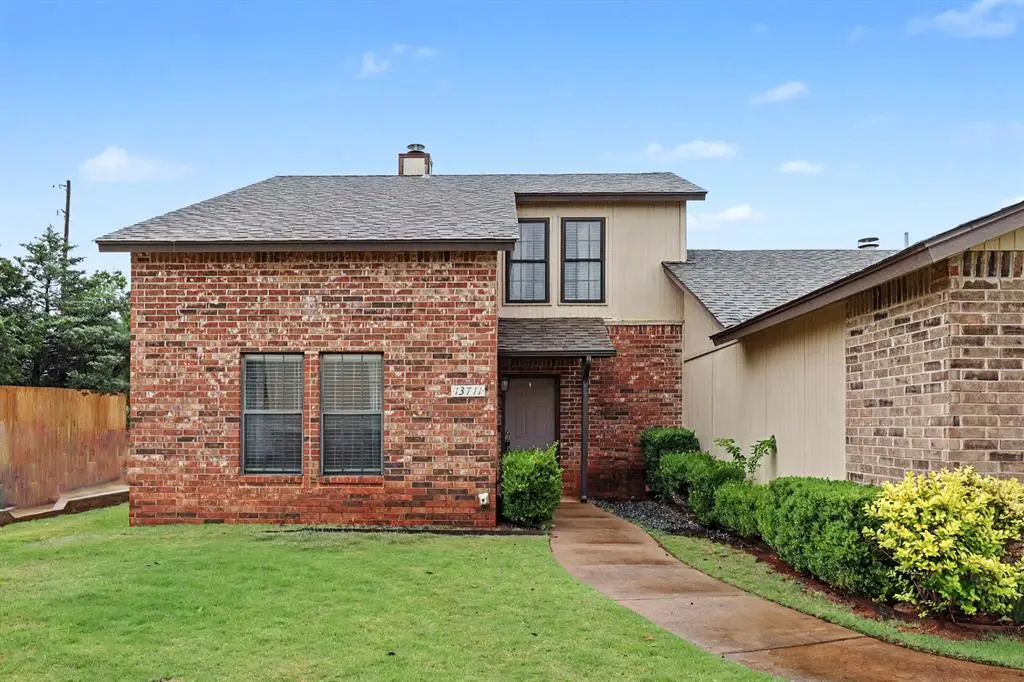13711 E Crossing Way, Edmond, OK 73013 - #1