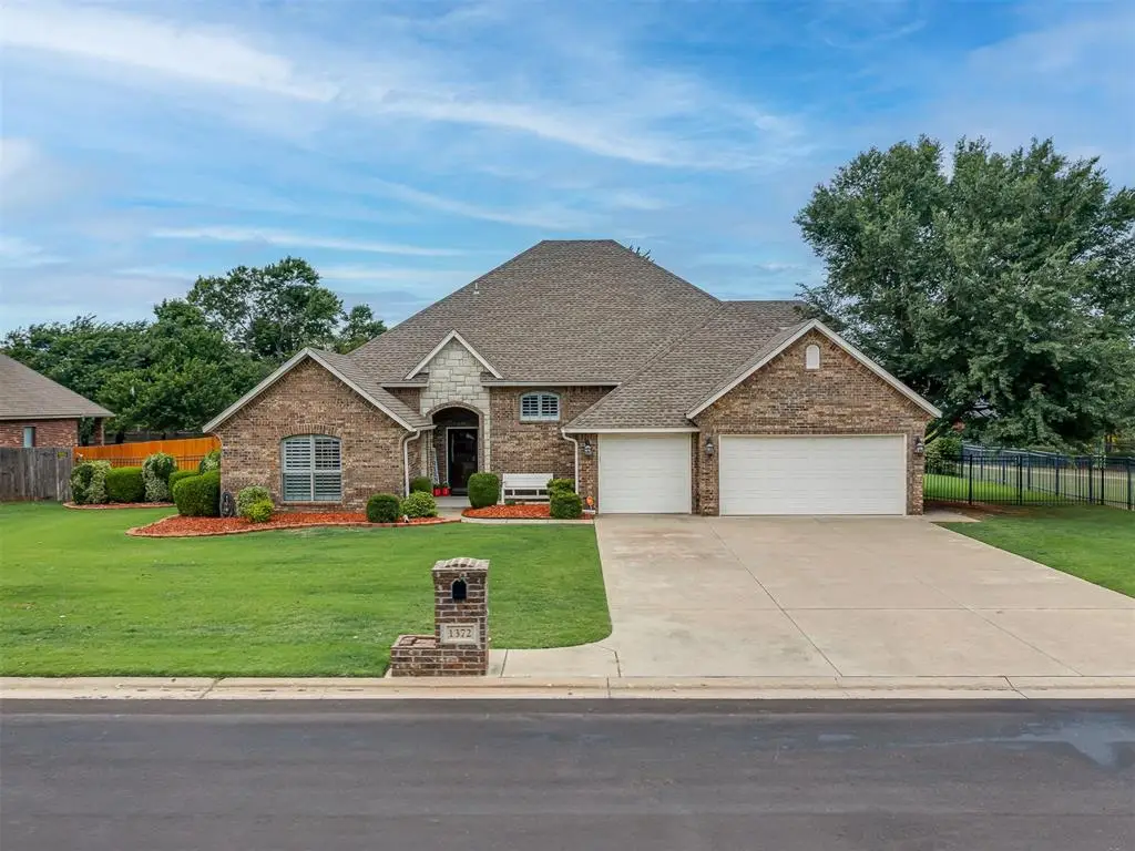 1372 Skyline Boulevard, Edmond, OK 73025 - #1