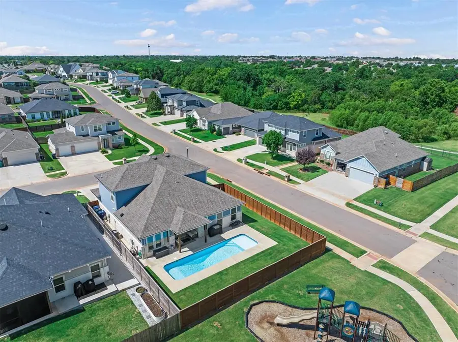 633 NW 183rd Street, Edmond, OK 73012 - #2