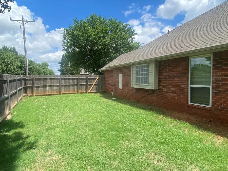 17125 Platinum Lane, Edmond, OK 73012 - #3