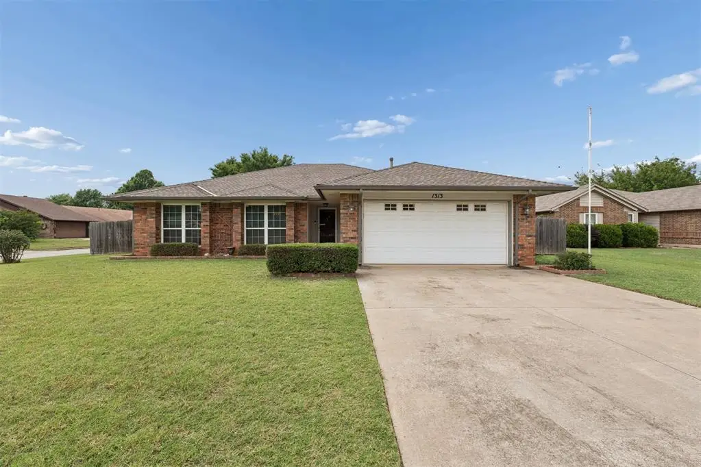 1313 Fairfax Court, Yukon, OK 73099 - #1