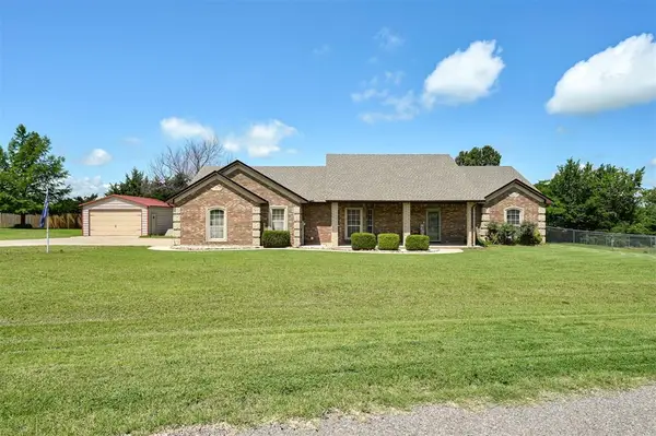 121 Eagle Lake Lane, Newcastle, OK 73065