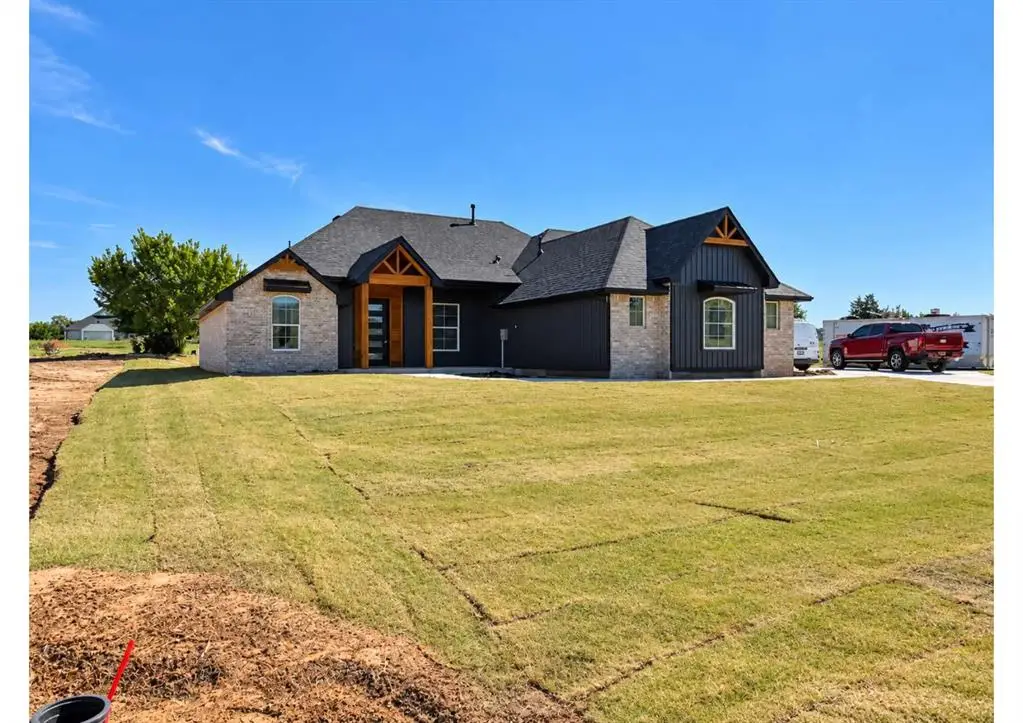 1852 S Blackberry Bend, Guthrie, OK 73044 - #1