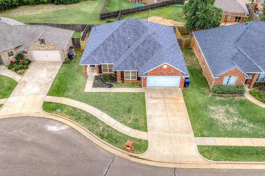 11017 NW 107th Circle, Yukon, OK 73099 - #3