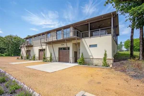 5061 Tower Drive, Kingston, OK 73439
