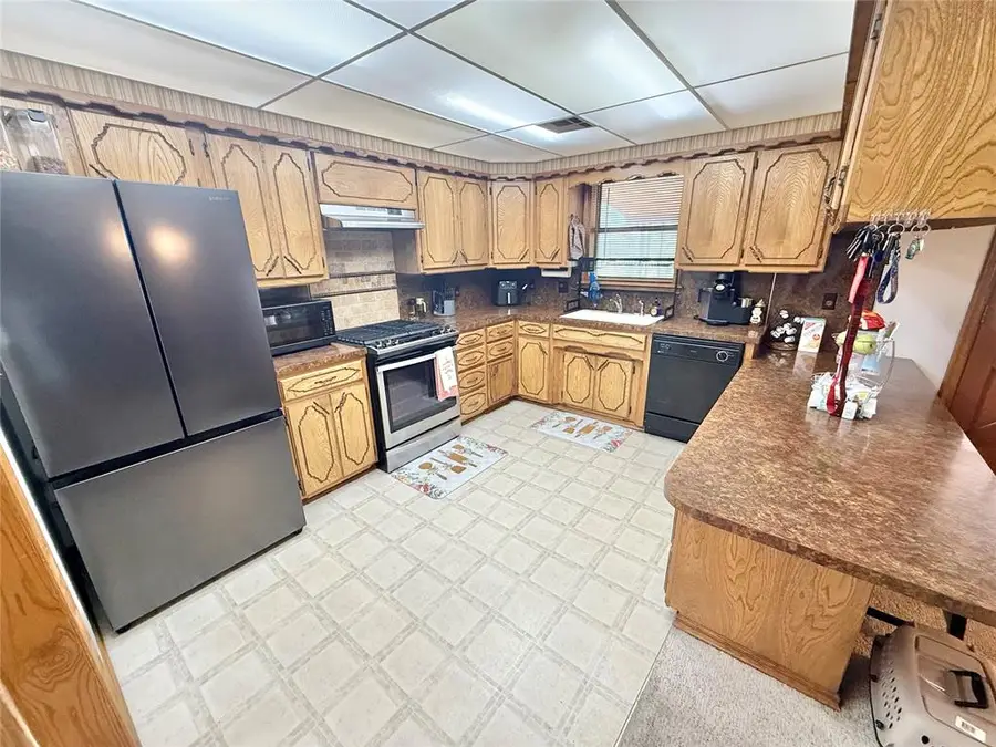 905 N Ann Street, Granite, OK 73547 - #3