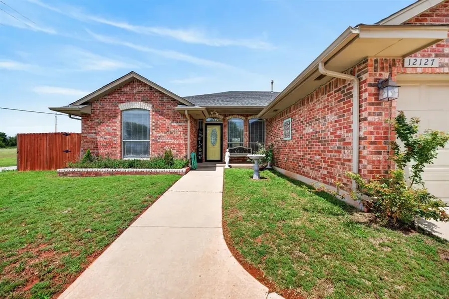 12127 SW 4th Street, Yukon, OK 73099 - #2