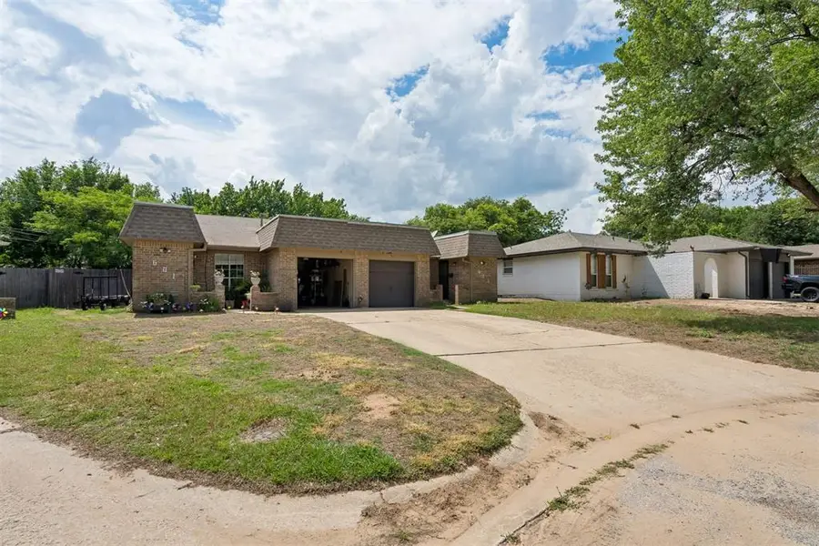 603 N Whispering Oak Road, Oklahoma City, OK 73127 - #3