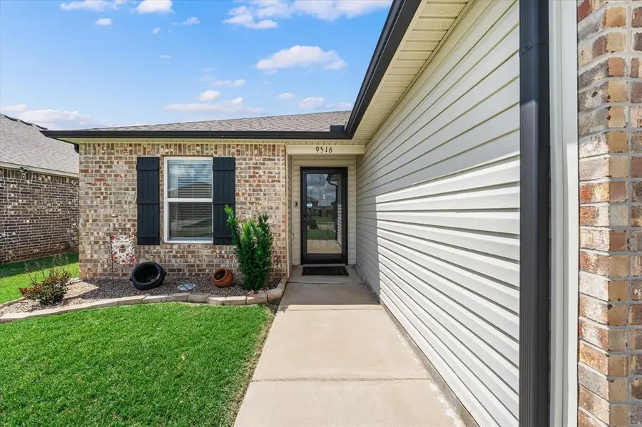 9516 NW 122nd Terrace, Yukon, OK 73099 - #2