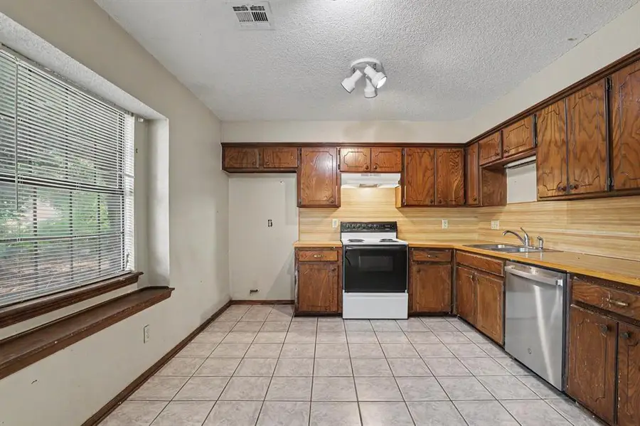 128 Sonora, Edmond, OK 73013 - #2