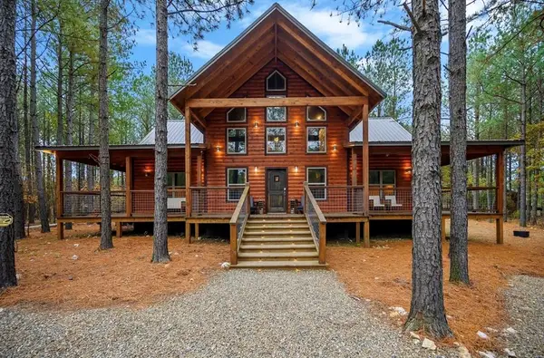 338 Lost Creek Trail, Broken Bow, OK 74728