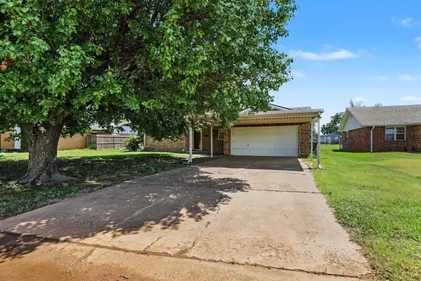 605 NW North Street, Minco, OK 73059