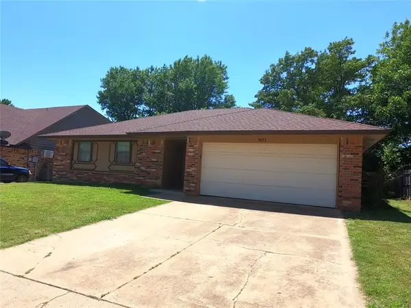 601 S Bouziden Drive, Moore, OK 73160