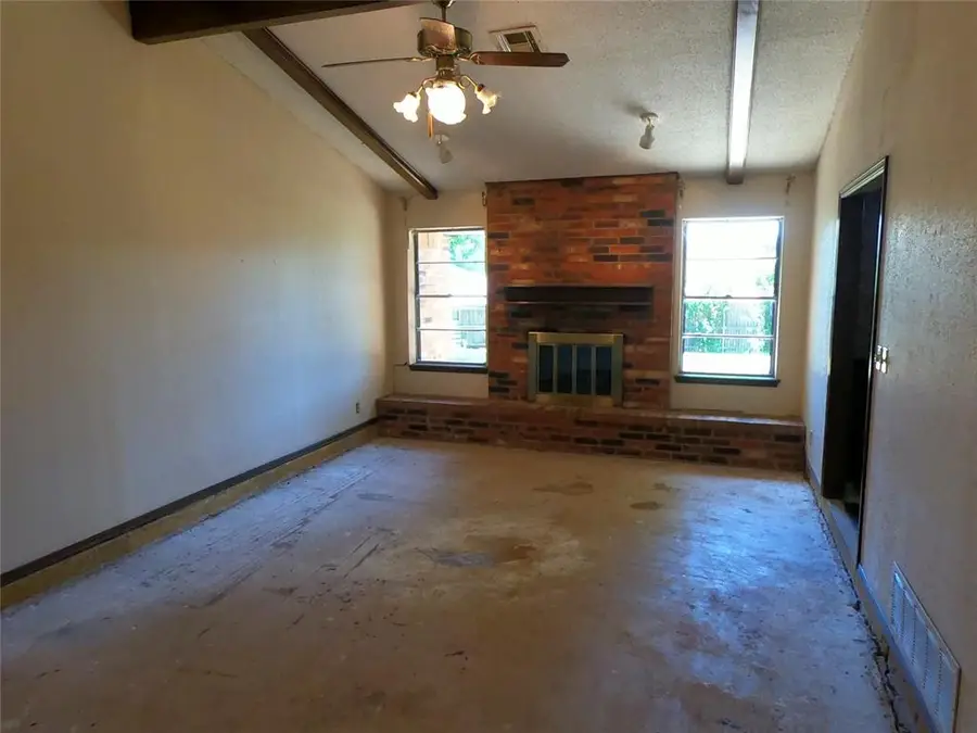 601 S Bouziden Drive, Moore, OK 73160 - #3
