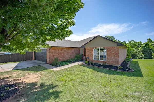2024 Lakeside Drive, Midwest City, OK 73130