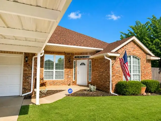 8213 Woodbend Drive, Oklahoma City, OK 73135 - #3